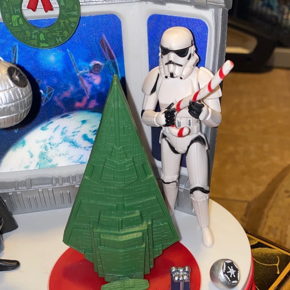 Collectible Star Wars Holiday Action Set - Black, White, Green - Picture 6 of 8